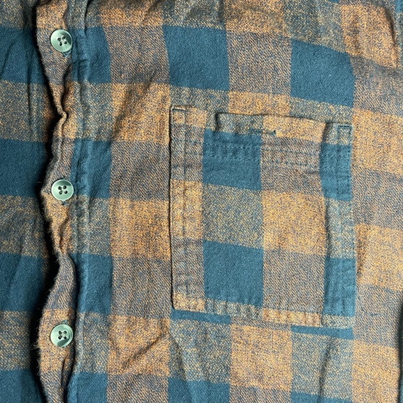 Teen Boys size” XL 18 “ Capslue button down plaid flannel shirt - Picture 3 of 6